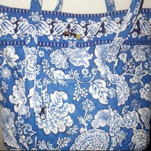 Vera Bradley Iconic Tote Bag 👄